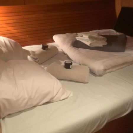Nuit Sur Un Bateau Hotel La Rochelle  Exterior photo